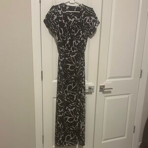Banana Republic Black and Gray Maxi Dress